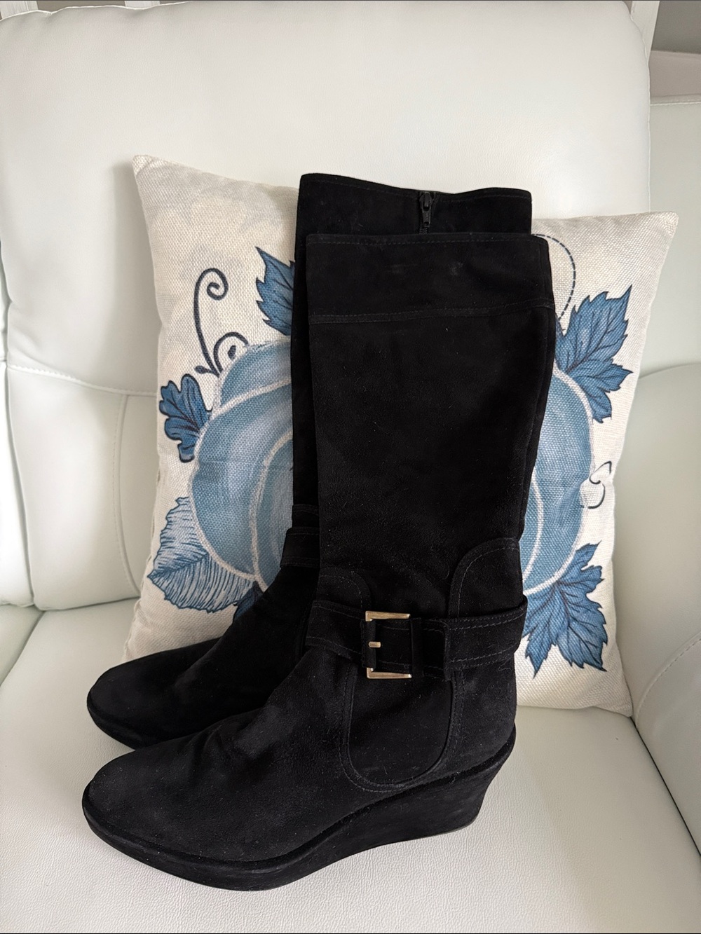 Stuart Weitzman Black Suede Mid-Calf Wedge Boots with Buckle size 9 great condit